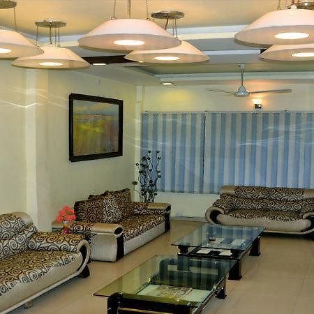 Hotel Muskan Palace Удджайн Екстер'єр фото