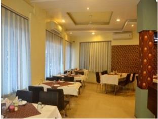 Hotel Muskan Palace Удджайн Екстер'єр фото